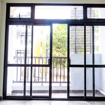 Cửa đi nhôm Xingfa mở trượt chia đố